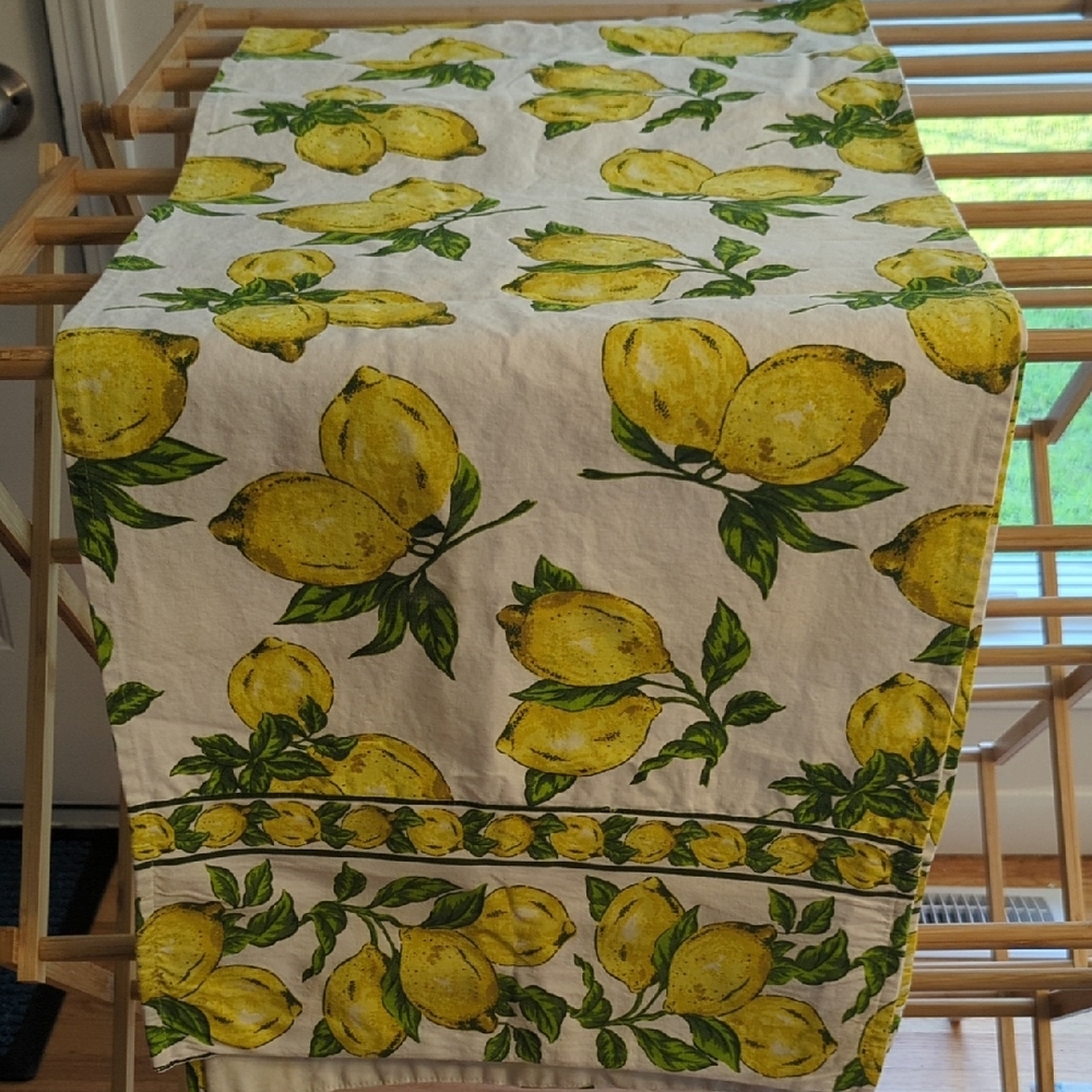 April Cornell Citrus Delight Table Runner